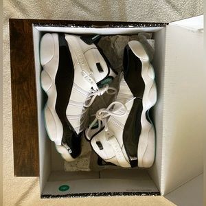 [Size 9.5 ] Jordan 6 Rings Black / White